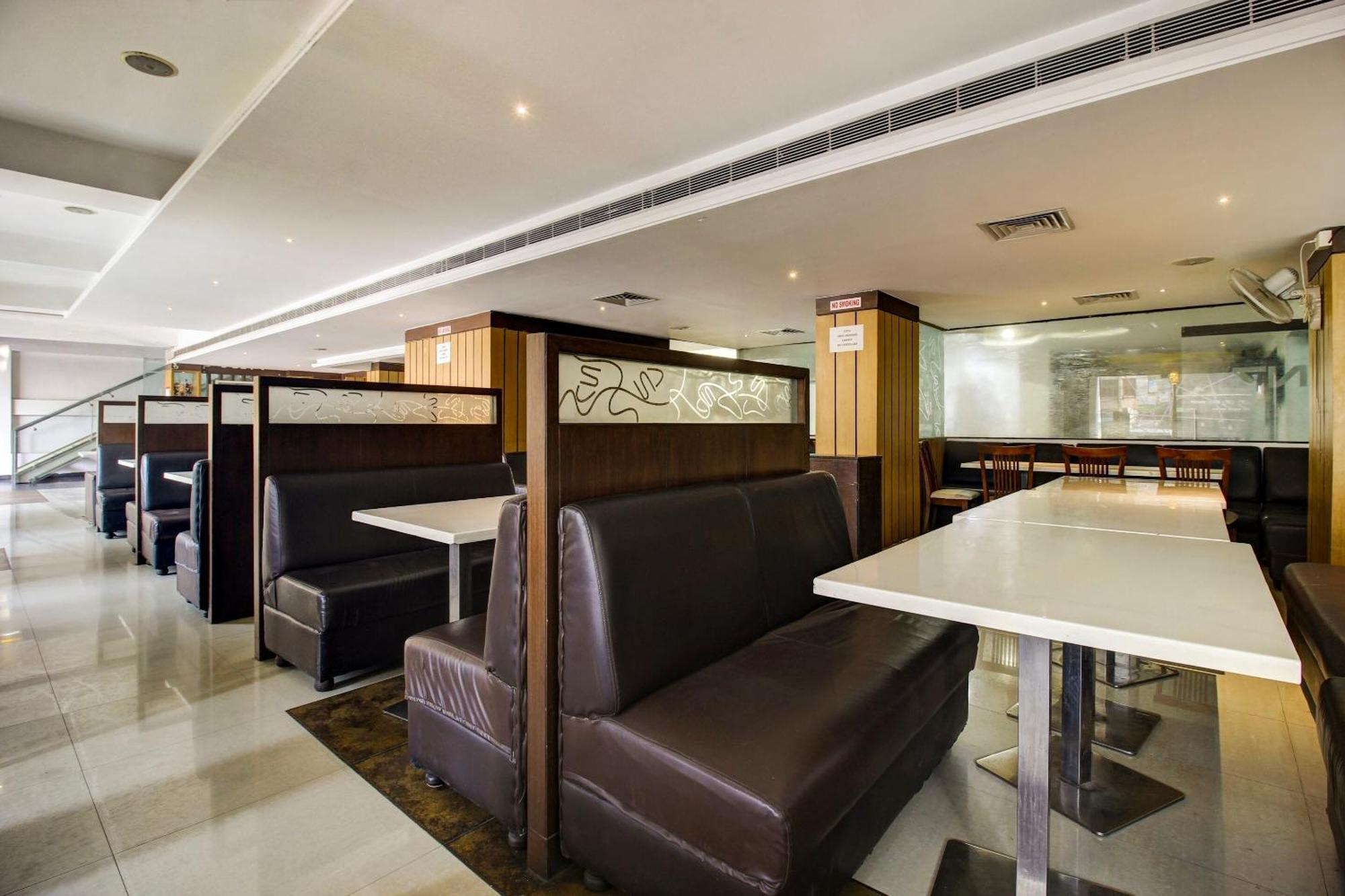 Super Townhouse Oak Lb Nagar Ramoji Hotell Hyderabad Exteriör bild